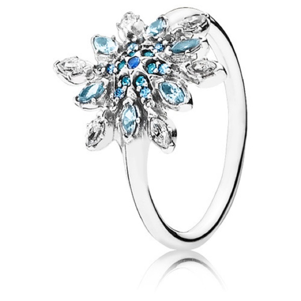 Pandora Crystalized Snowflake Ring Size 52